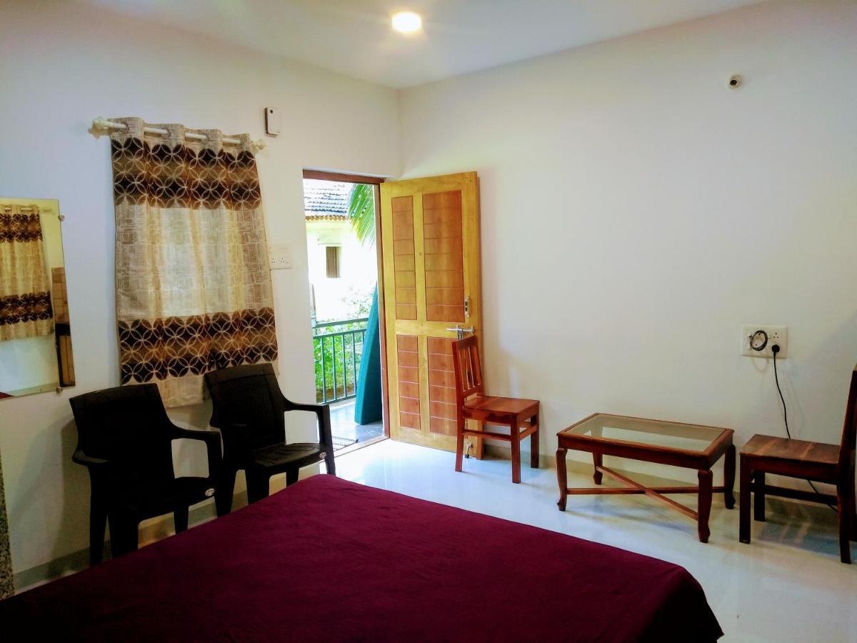 Dsk Studio Apartment, Siolim, Goa. Buitenkant foto