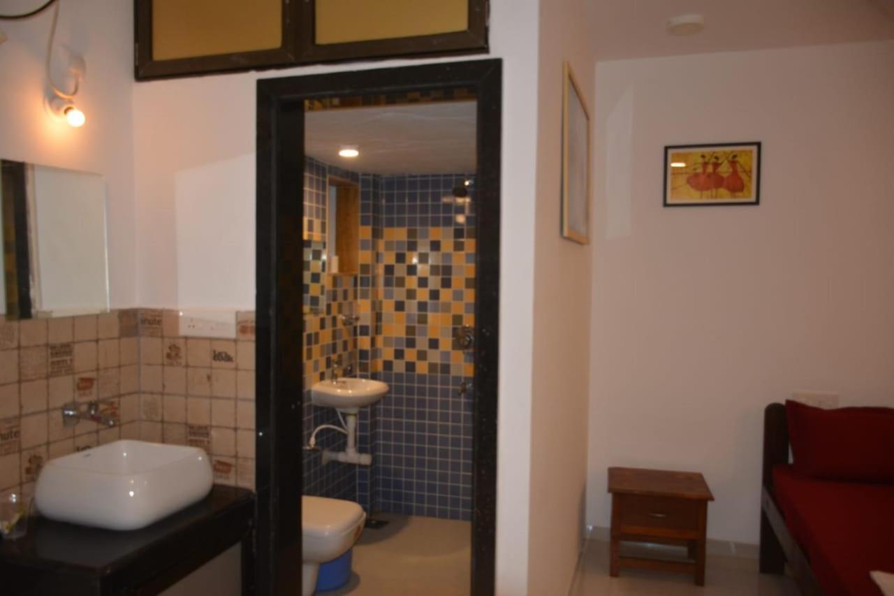 Dsk Studio Apartment, Siolim, Goa. Buitenkant foto