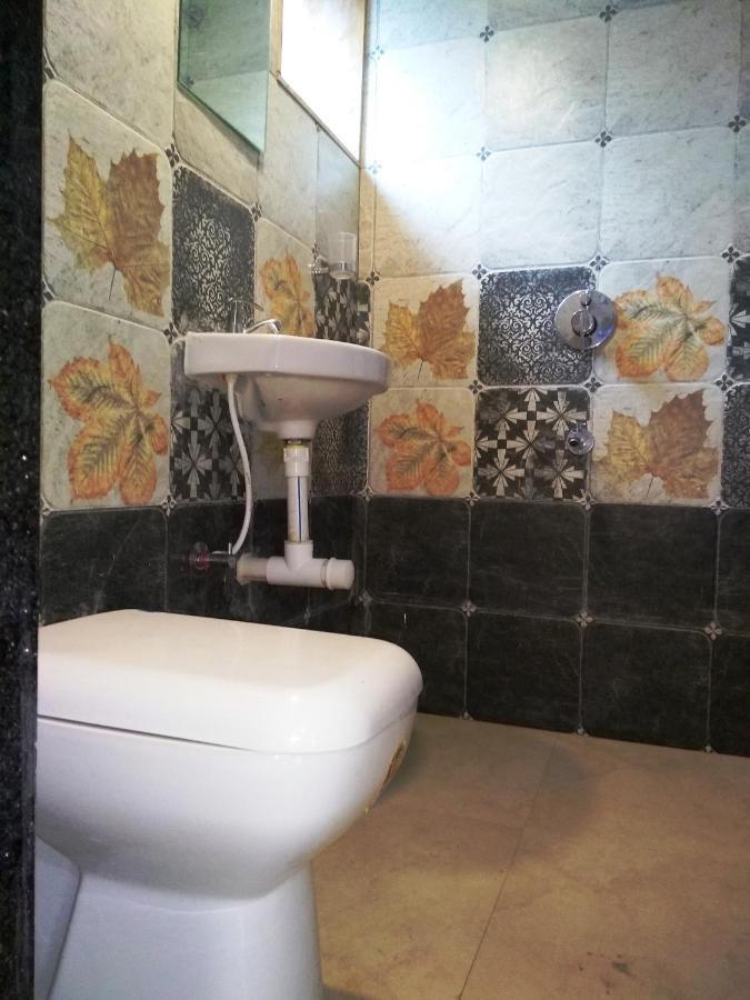 Dsk Studio Apartment, Siolim, Goa. Buitenkant foto